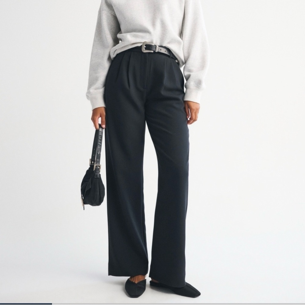 Abercrombie & Fitch Sloane Tailored Wide Leg Pant